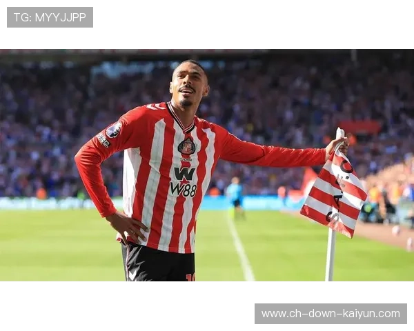 穆尼奥斯乱战扫射，皮诺爆射锁定胜局